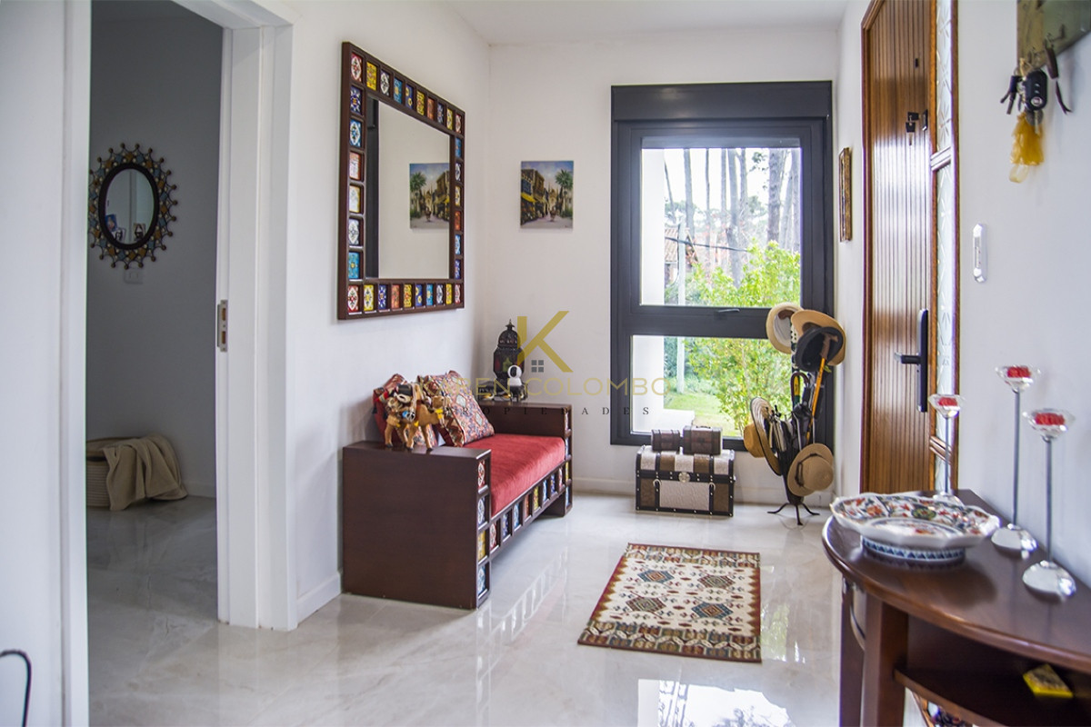 Casa ID.21095228 - Casa ideal de 4 dormitorios en suite en San Rafael Punta del Este.
