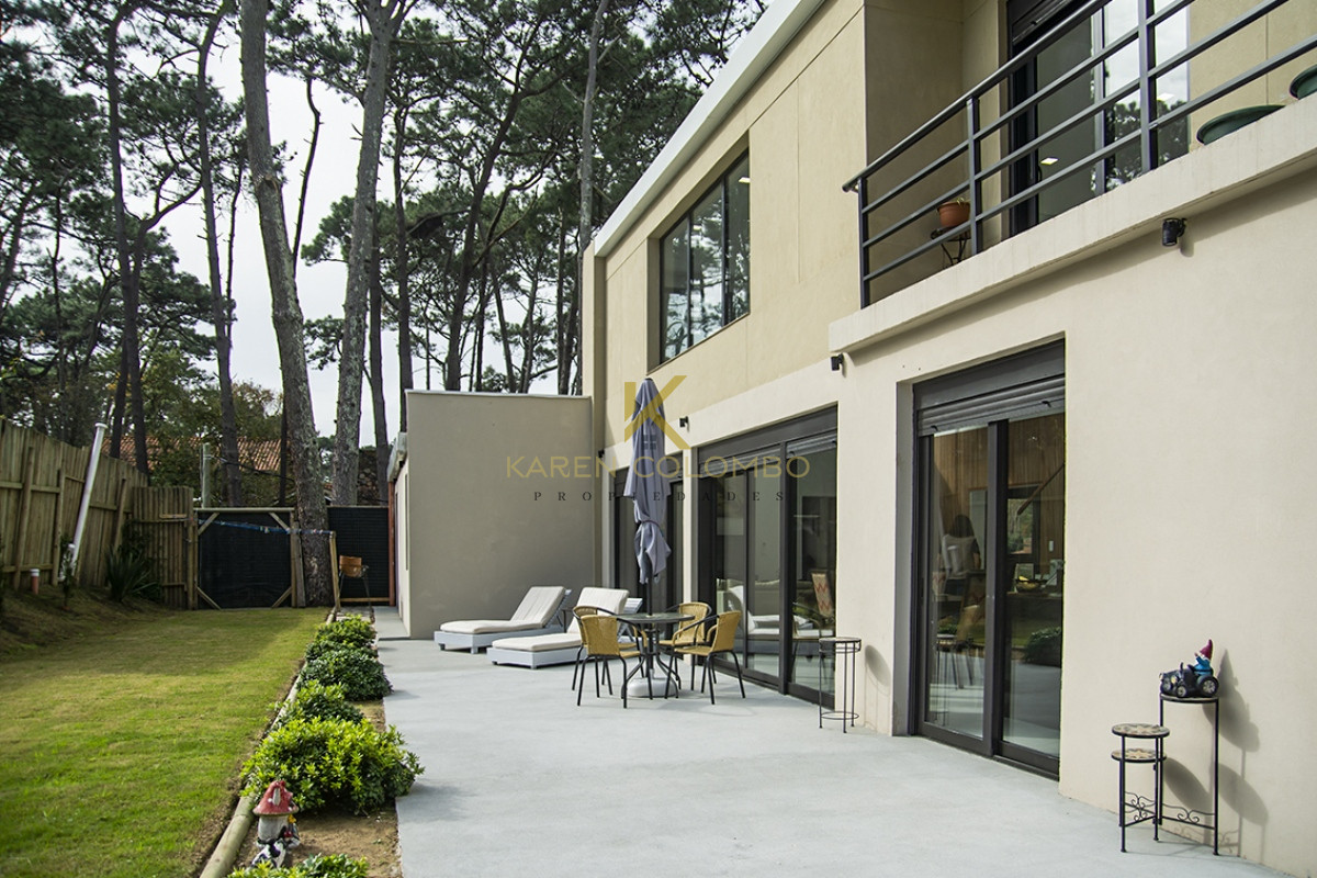 Casa ID.21095228 - Casa ideal de 4 dormitorios en suite en San Rafael Punta del Este.