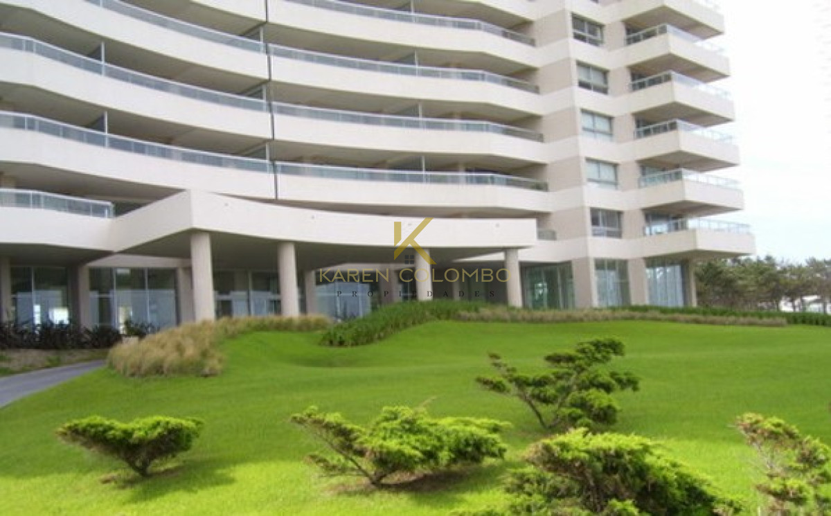 Apartamento ID.21096548 - Departamento en Torre Lobos en alquiler frente al mar, 3 dormitorios mas dependencia