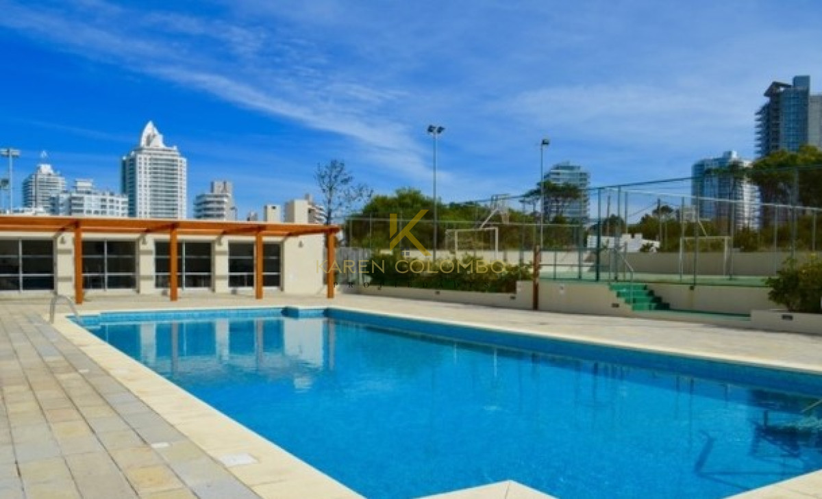 Apartamento ID.21096548 - Departamento en Torre Lobos en alquiler frente al mar, 3 dormitorios mas dependencia