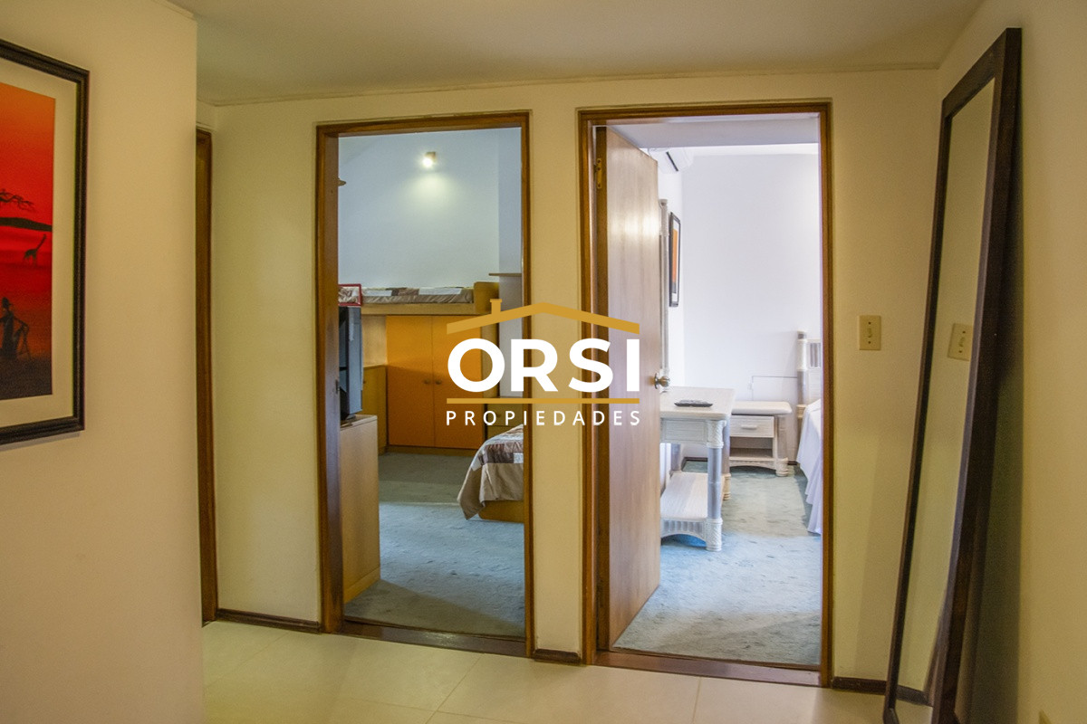 Casa ID.94 - Casa a la venta en playa mansa Punta Del Este, gran tamaño ubicada en zona privilegiada.