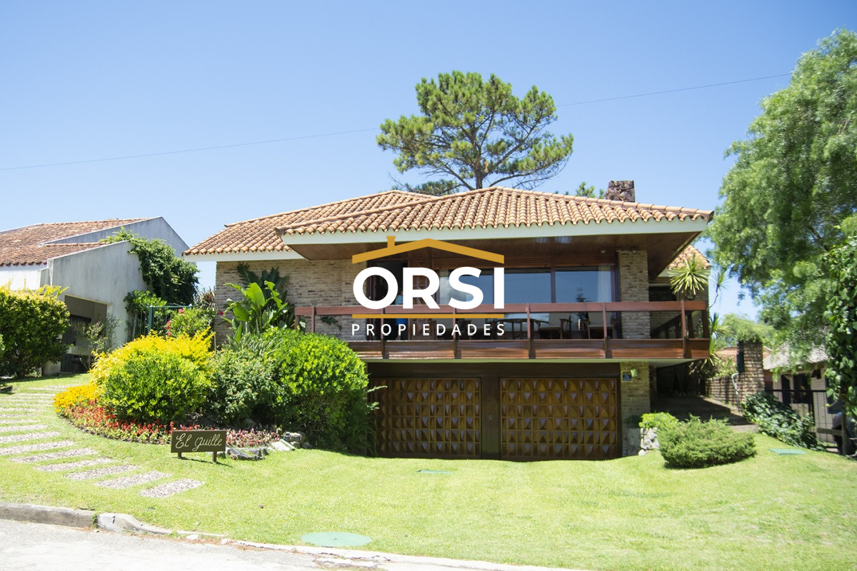 Casa ID.101 - Hermosa casa en venta a pocos metros del mar.