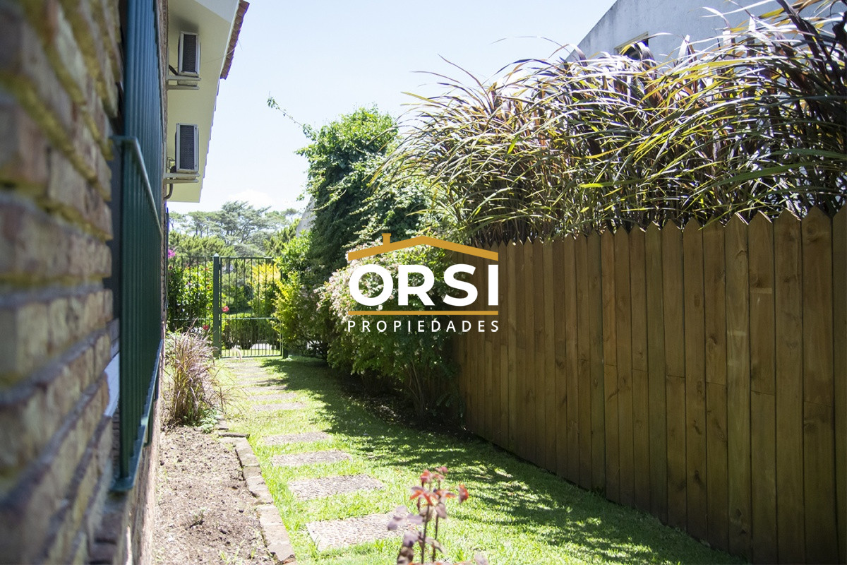 Casa ID.101 - Hermosa casa en venta a pocos metros del mar.