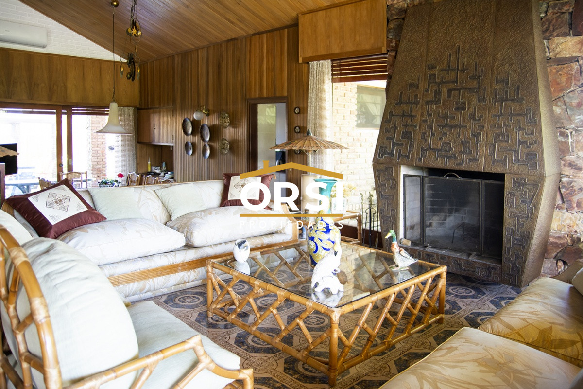 Casa ID.101 - Hermosa casa en venta a pocos metros del mar.