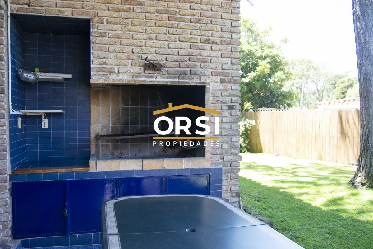 Casa ID.101 - Hermosa casa en venta a pocos metros del mar.