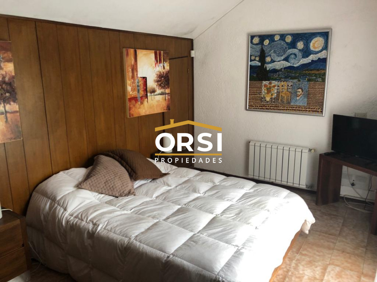 Casa ID.98 - Muy buena propiedad en venta, 5 dormitorios en barrio Cantegril, Punta del Este 