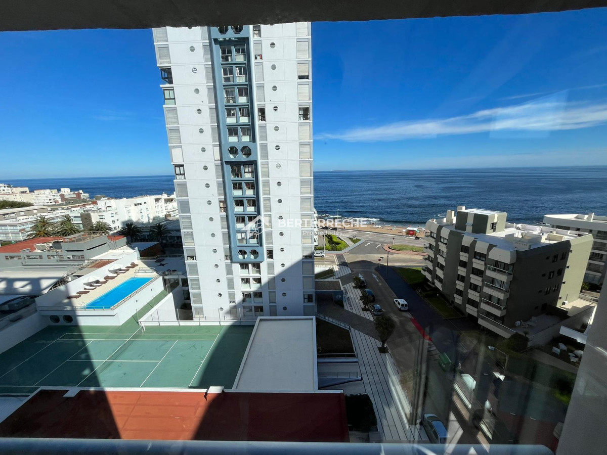 Departamento de 2 dormitorios en venta, Peninsula. 