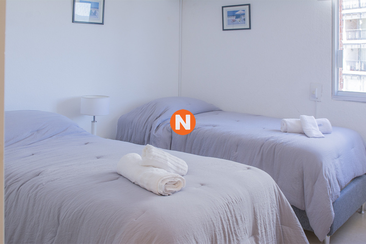 Apartamento Ref.224888 - Apartamento de 2 dormitorios con vista al mar en venta en Peninsula.