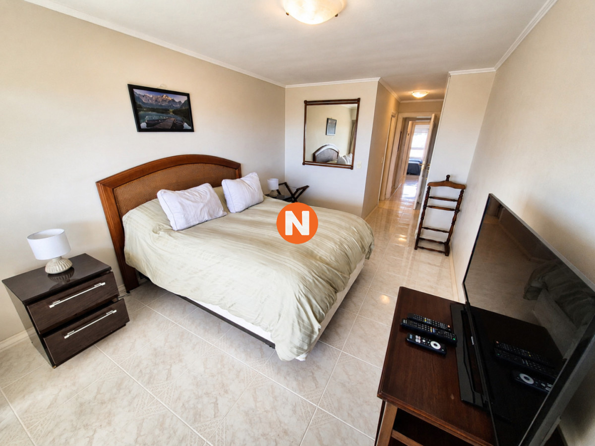 Apartamento Ref.225272 - Departamento de 3 dormitorios en venta en Coral Tower en venta