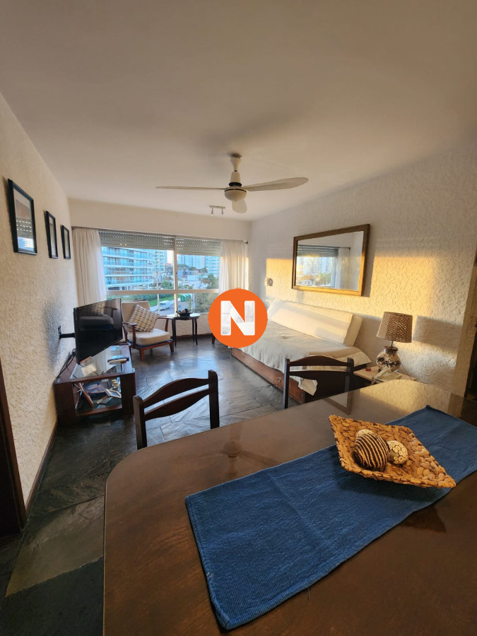 Apartamento Ref.222823 - Departamento de 1 dormitorio en venta en complejo frente al mar , Playa Brava , Punta del este 
