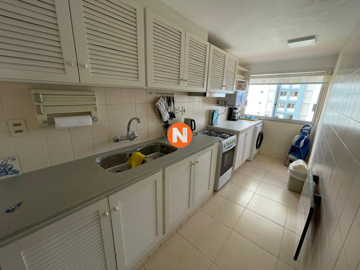 Apartamento Ref.224888 - Apartamento de 2 dormitorios con vista al mar en venta en Peninsula.