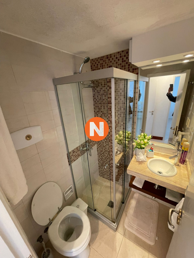 Apartamento Ref.224888 - Apartamento de 2 dormitorios con vista al mar en venta en Peninsula.