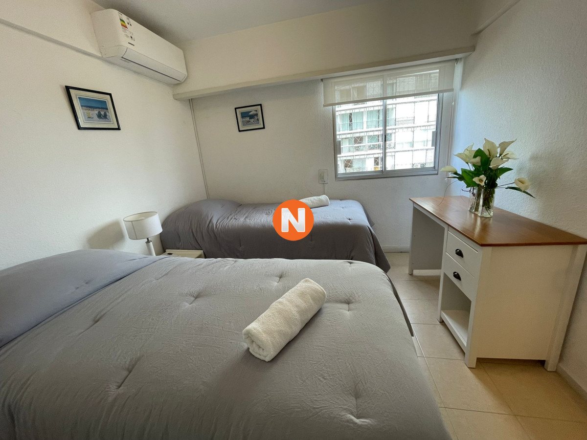 Apartamento Ref.224888 - Apartamento de 2 dormitorios con vista al mar en venta en Peninsula.