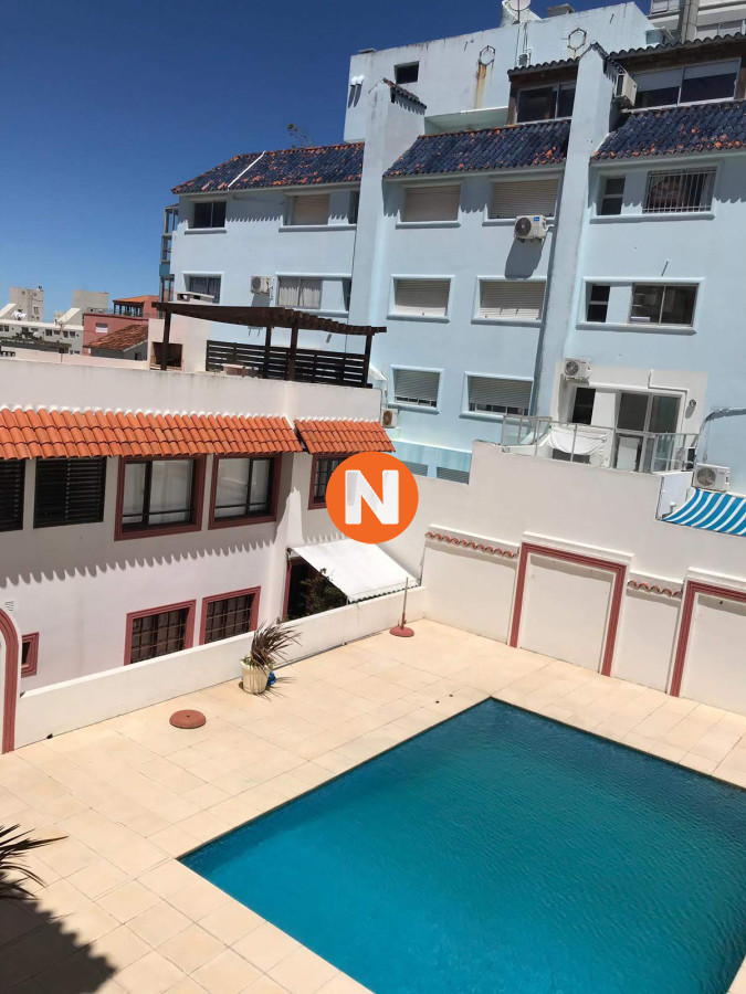 Apartamento Ref.224886 - Apartamento en venta en Peninsula, Punta del Este de  2 dormitorios 