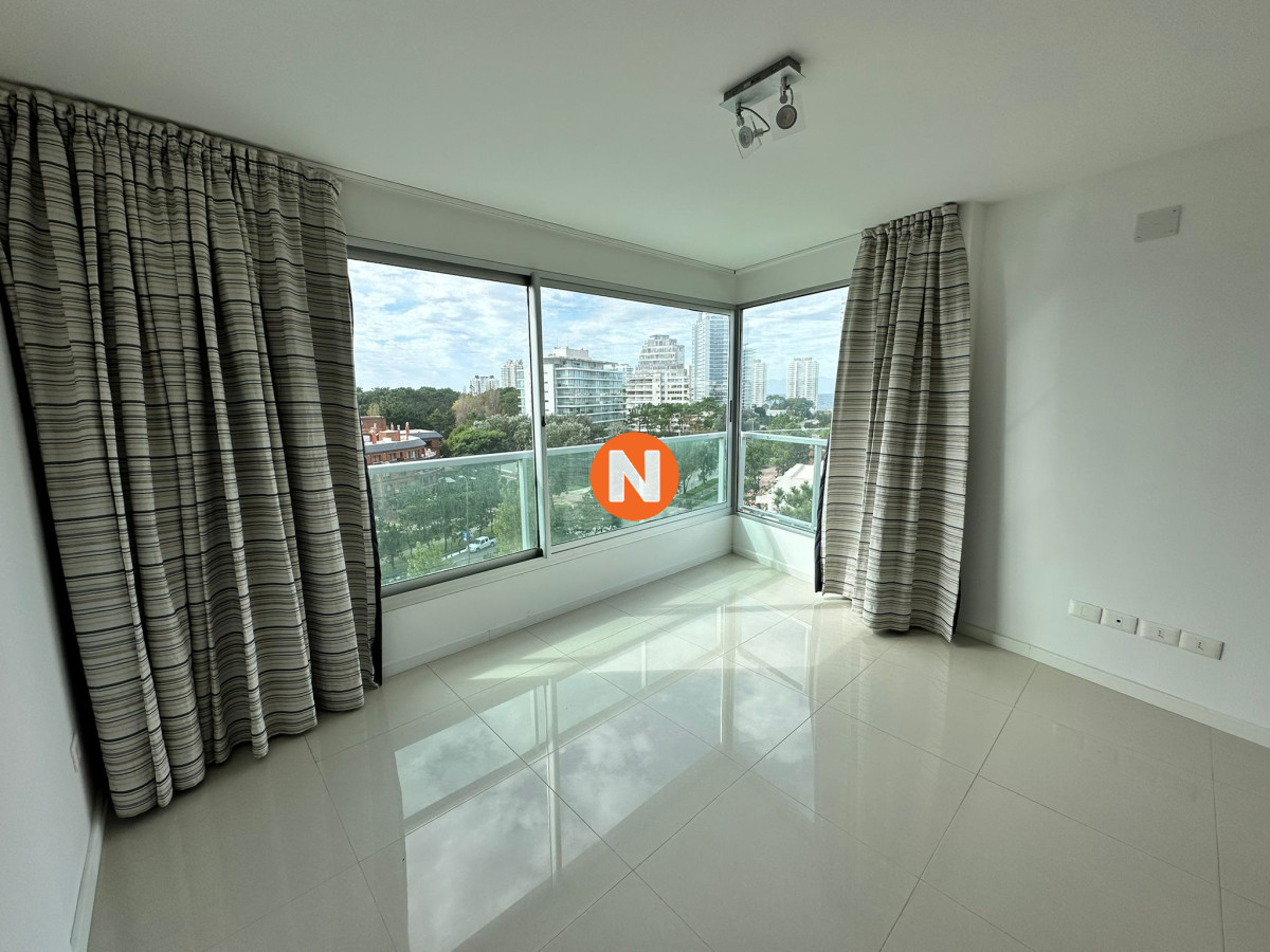 Apartamento Ref.222831 - Vende apartamento de 3 dormitorios en Gala Vista, Punta del Este 