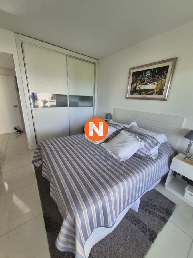 Apartamento Ref.225086 - Apartamento en venta primera linea Playa Mansa Punta del Este 2 dormitorios