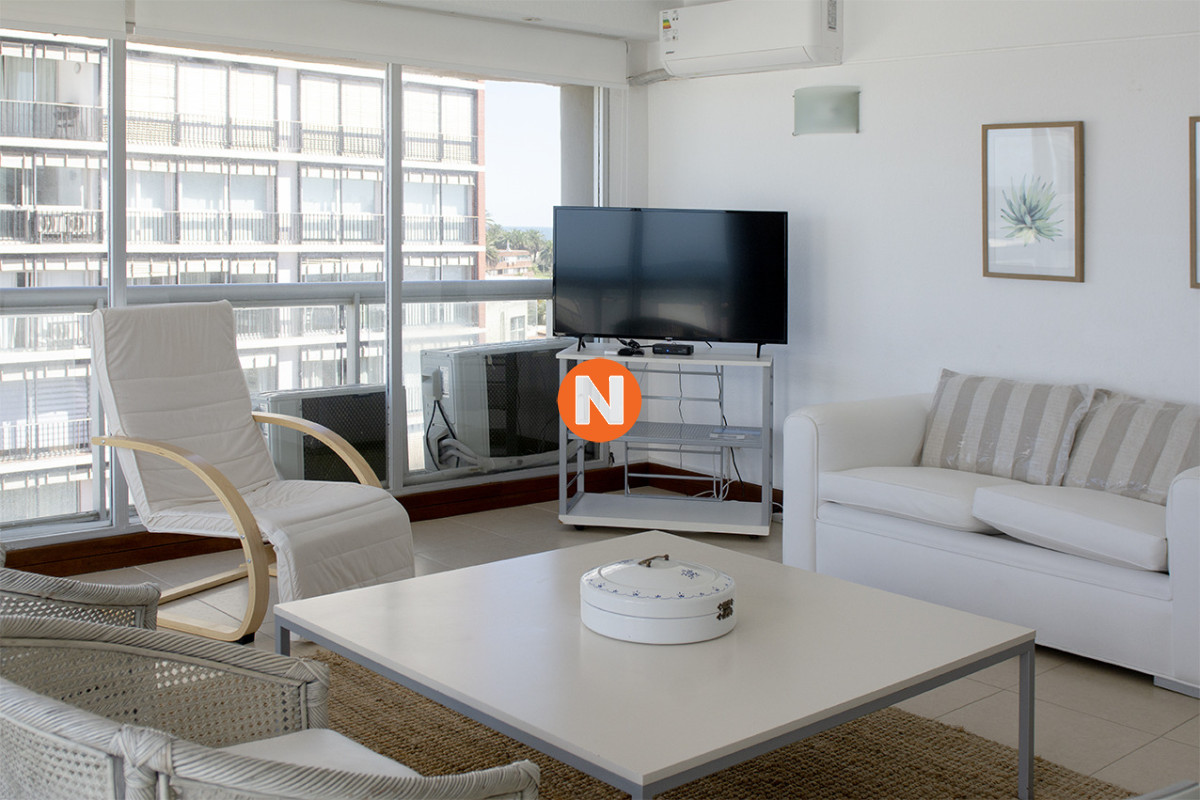 Apartamento Ref.224888 - Apartamento de 2 dormitorios con vista al mar en venta en Peninsula.