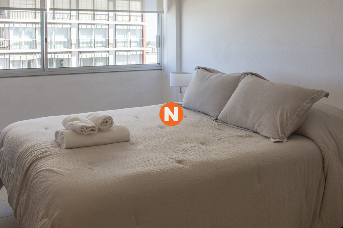 Apartamento Ref.224888 - Apartamento de 2 dormitorios con vista al mar en venta en Peninsula.