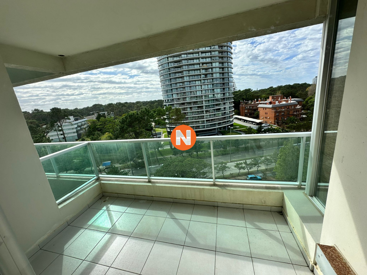 Apartamento Ref.222831 - Vende apartamento de 3 dormitorios en Gala Vista, Punta del Este 