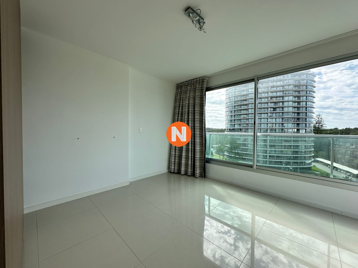Apartamento Ref.222831 - Vende apartamento de 3 dormitorios en Gala Vista, Punta del Este 