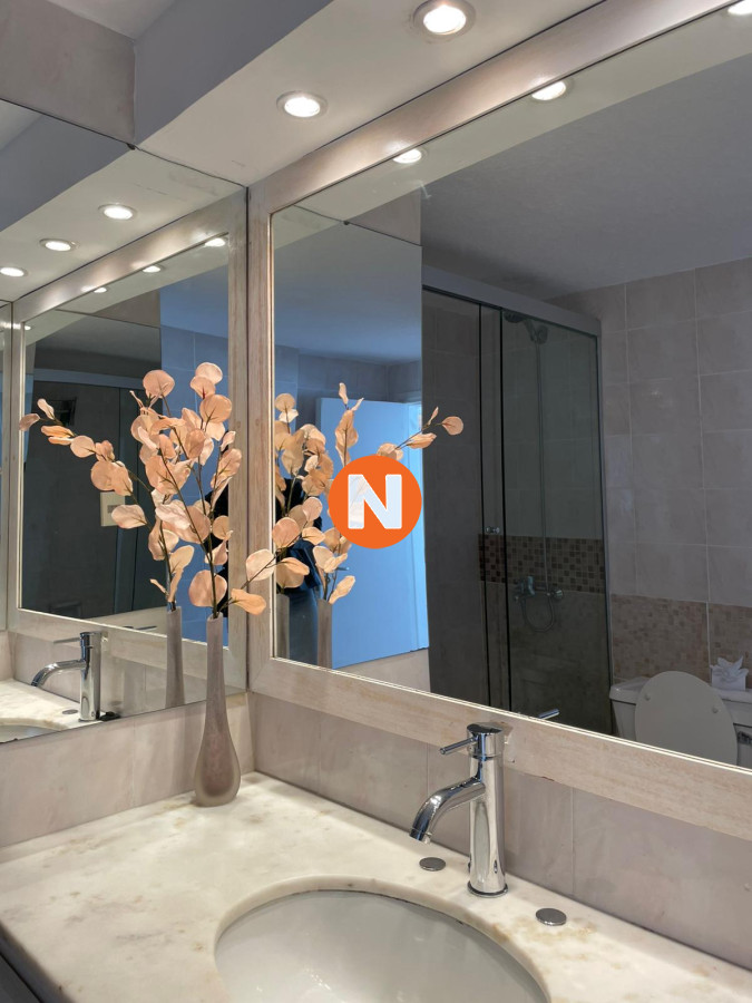 Apartamento Ref.224888 - Apartamento de 2 dormitorios con vista al mar en venta en Peninsula.