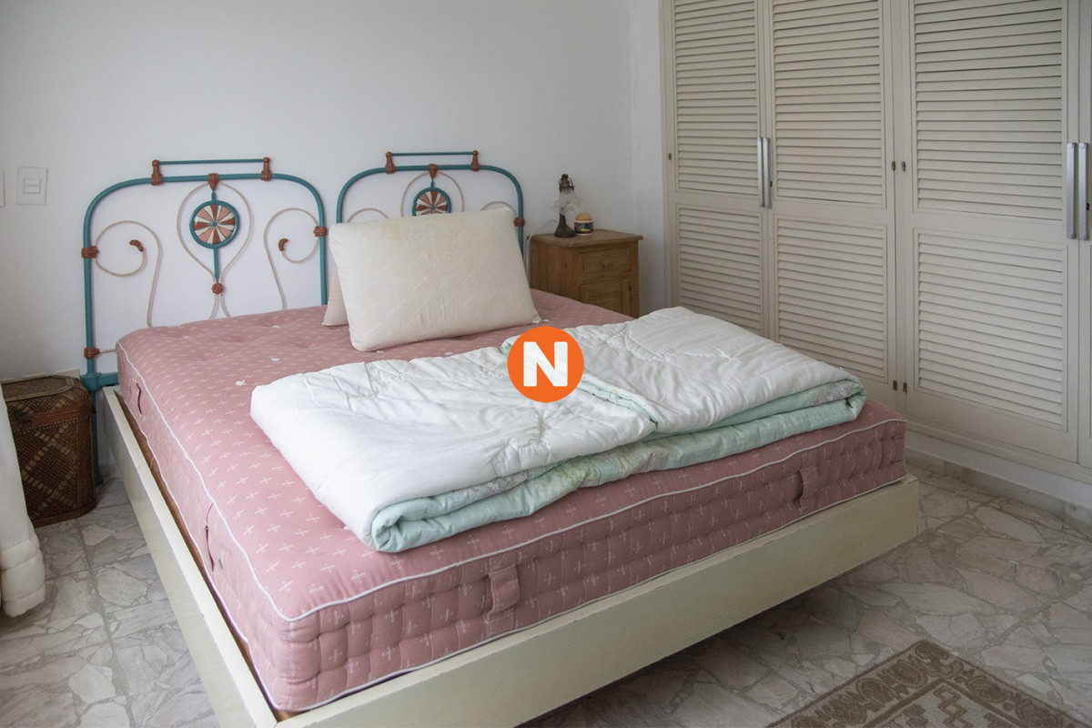 Apartamento Ref.225343 - Departamento de 3 dormitorios en venta frente al mar, torre emblematica