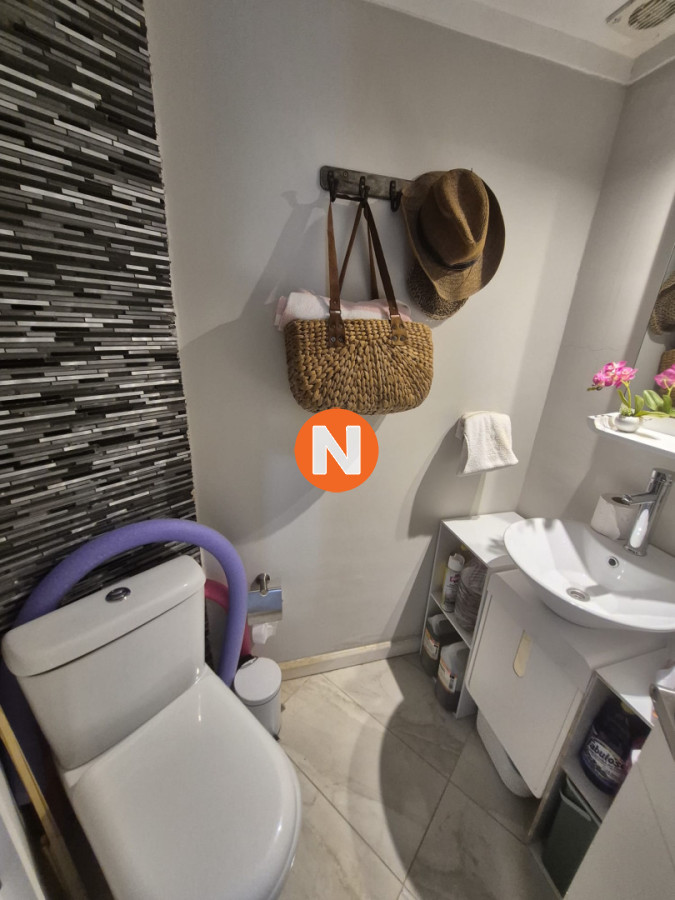 Apartamento Ref.225086 - Apartamento en venta primera linea Playa Mansa Punta del Este 2 dormitorios