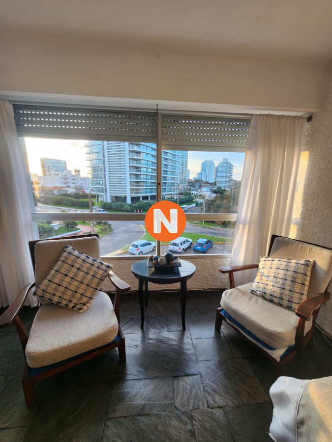 Apartamento Ref.222823 - Departamento de 1 dormitorio en venta en complejo frente al mar , Playa Brava , Punta del este 