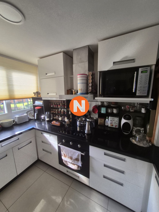 Apartamento Ref.225086 - Apartamento en venta primera linea Playa Mansa Punta del Este 2 dormitorios