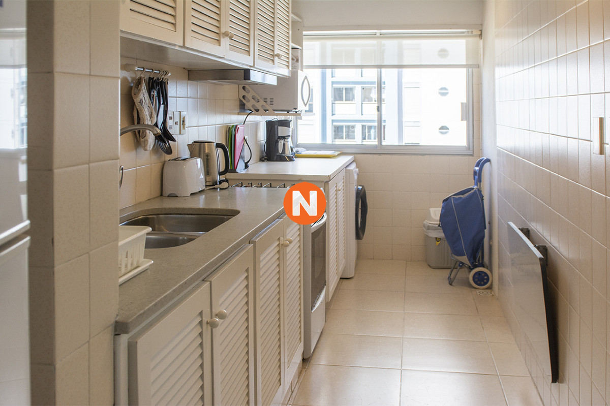 Apartamento Ref.224888 - Apartamento de 2 dormitorios con vista al mar en venta en Peninsula.