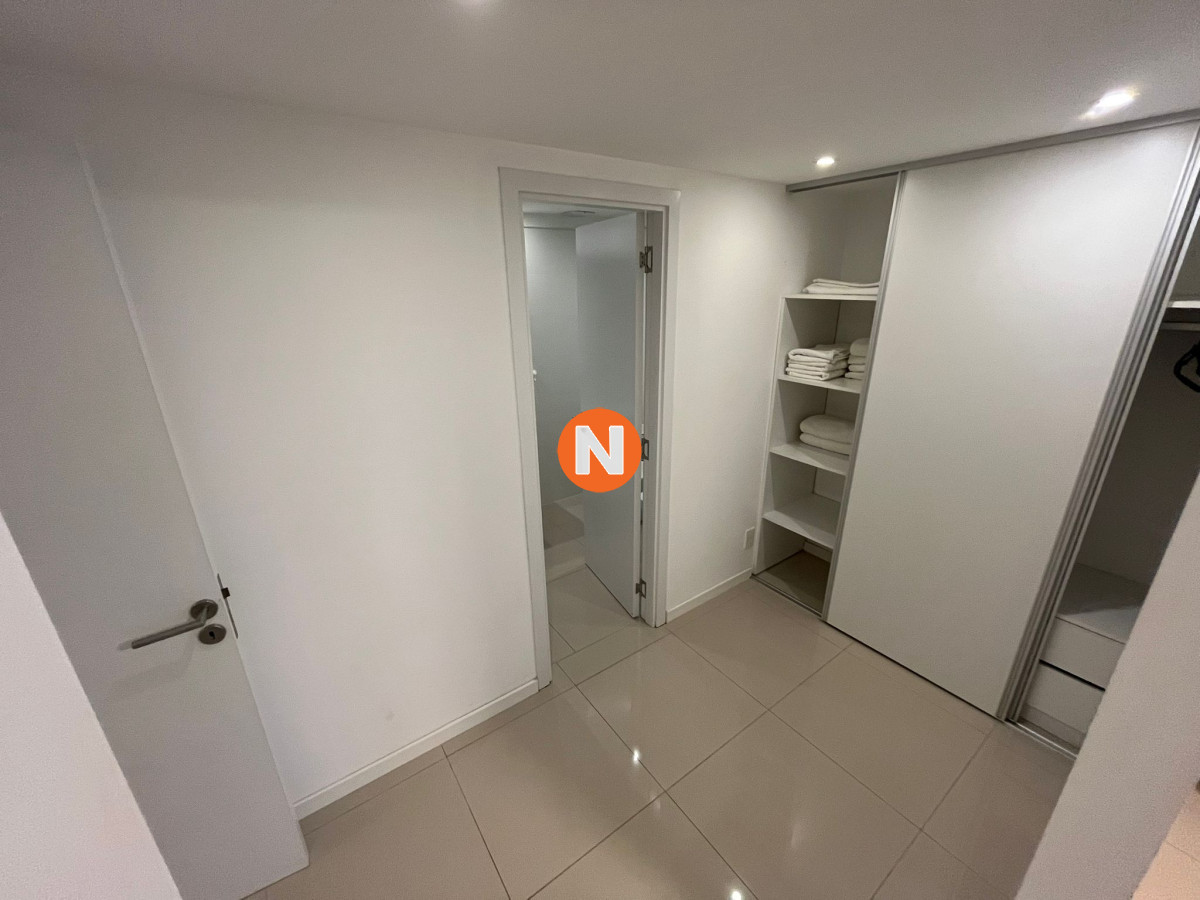 Apartamento Ref.222887 - Apartamento en Venta de 3 dormitorios en Aidy Grill , Punta del este 