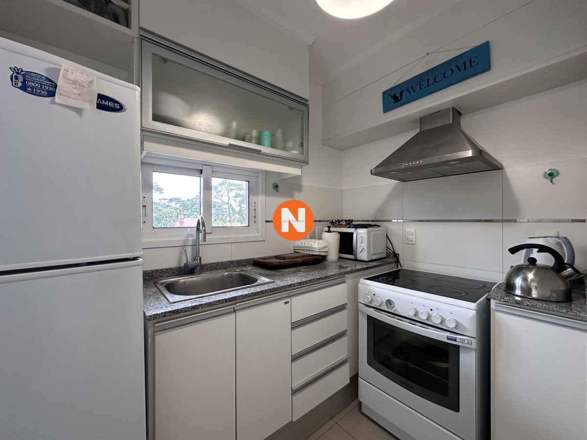 Apartamento Ref.224968 - Vende apartamento en playa mansa de 1 dormitorio con parrillero, Punta del Este 