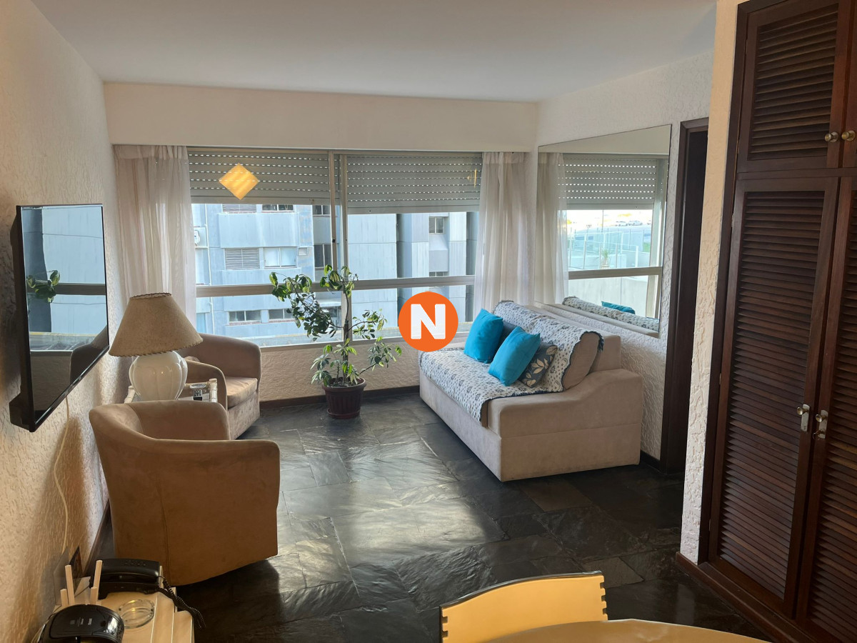 Apartamento Ref.222821 - Apartamento en Edifciio Torres del plata , Playa Brava , 1 dormitorio 