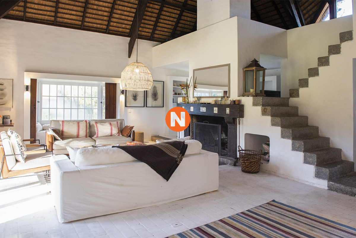 Casa Ref.225730 - Casa de 4 dormitorios en venta, en Golf Punta del Este