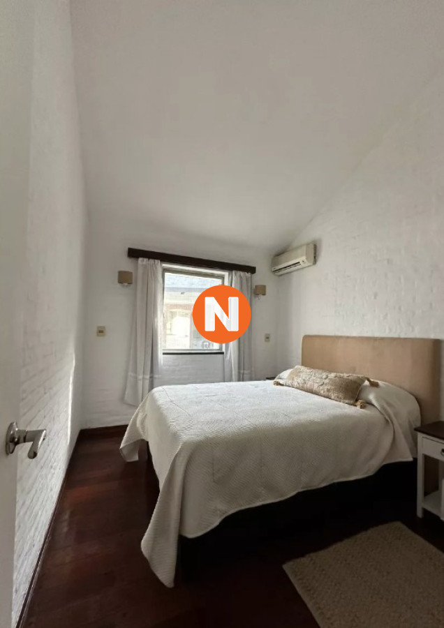Casa Ref.225729 - Vende espectacular casa en Lugano de 3 dormitorios, con piscina y parrillero.