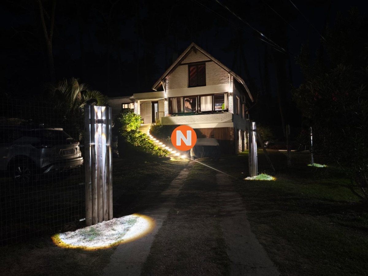 Casa Ref.224931 - Casa en Venta de 5 dormitorios en San Rafael , Punta del este 