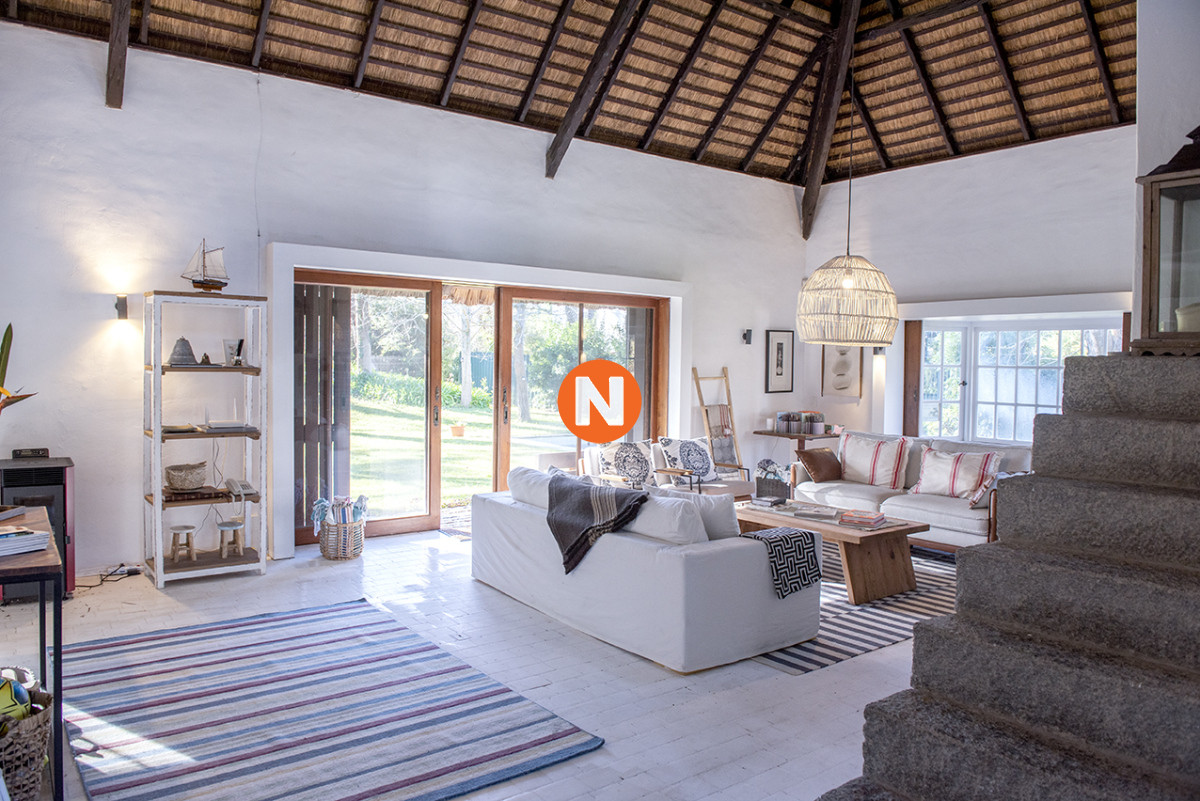 Casa Ref.225730 - Casa de 4 dormitorios en venta, en Golf Punta del Este