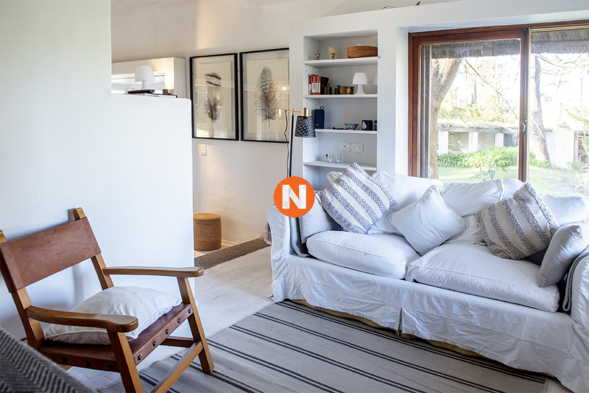 Casa Ref.225730 - Casa de 4 dormitorios en venta, en Golf Punta del Este