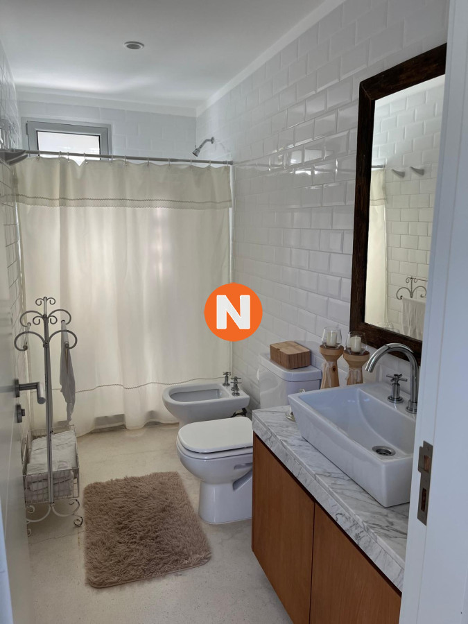 Casa Ref.225731 - Casa en venta de 3 dormitorios en Punta del Este.