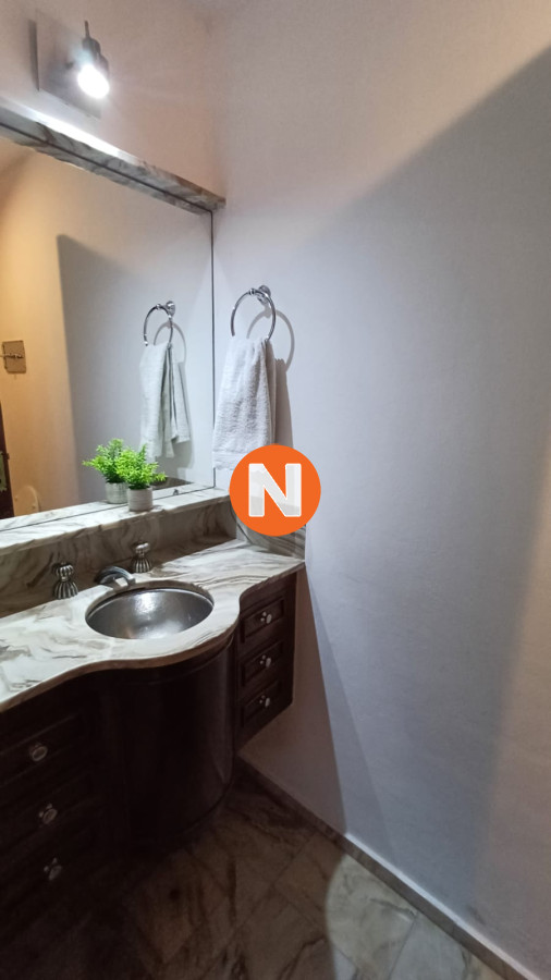 Casa Ref.225506 - Vende gran casa para vivir todo el año, de 3 dormitorios en Punta del Este 
