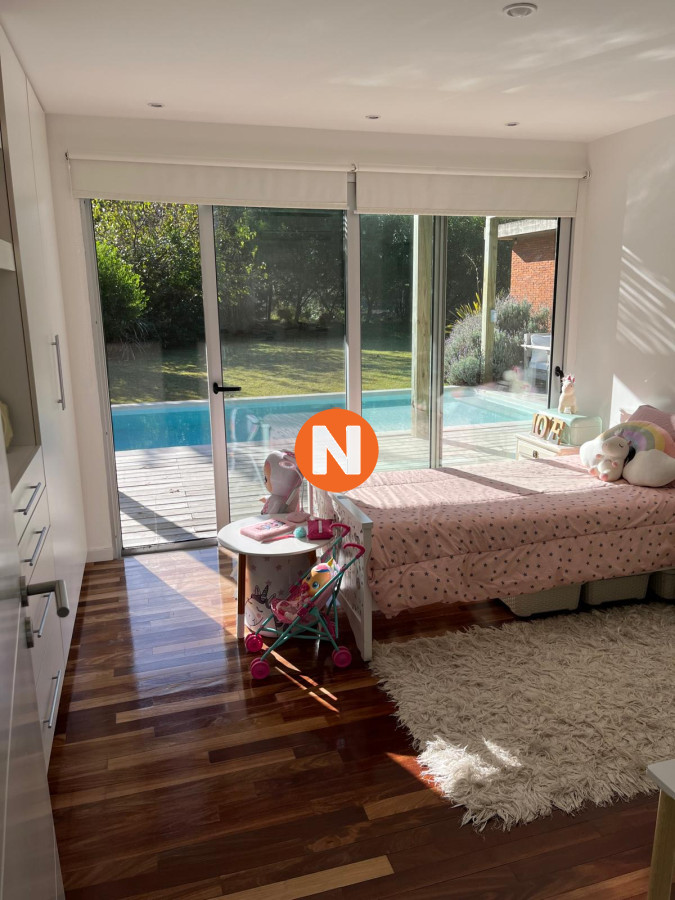 Casa Ref.225731 - Casa en venta de 3 dormitorios en Punta del Este.