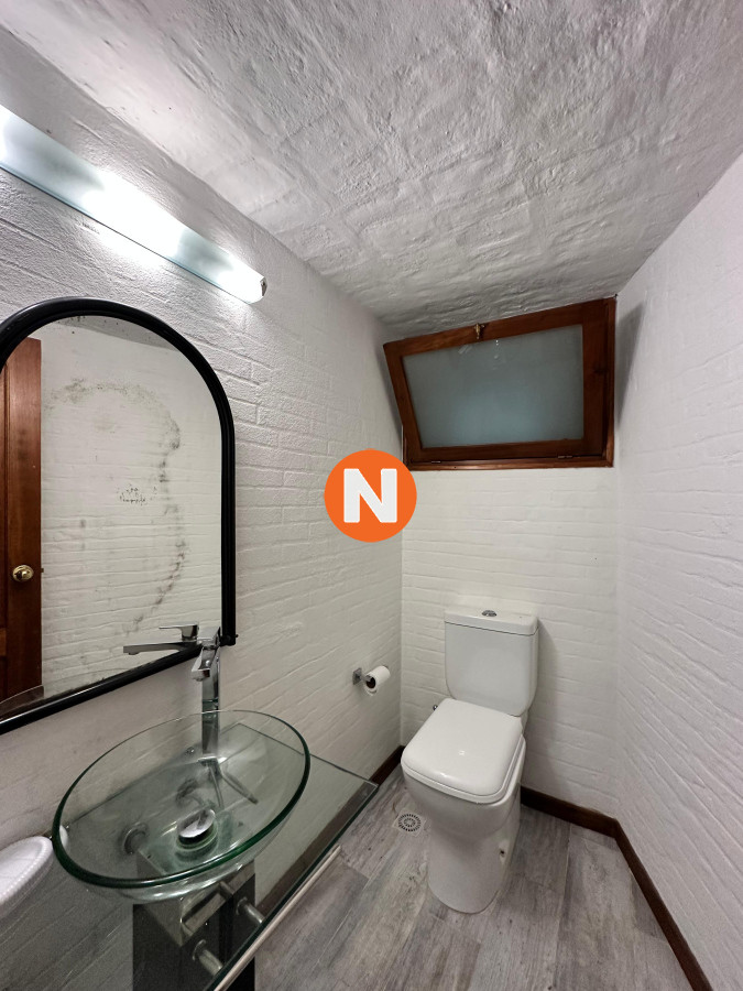 Casa Ref.225732 - En venta casa en Barrio Golf, Punta del Este de 6 dormitorios.