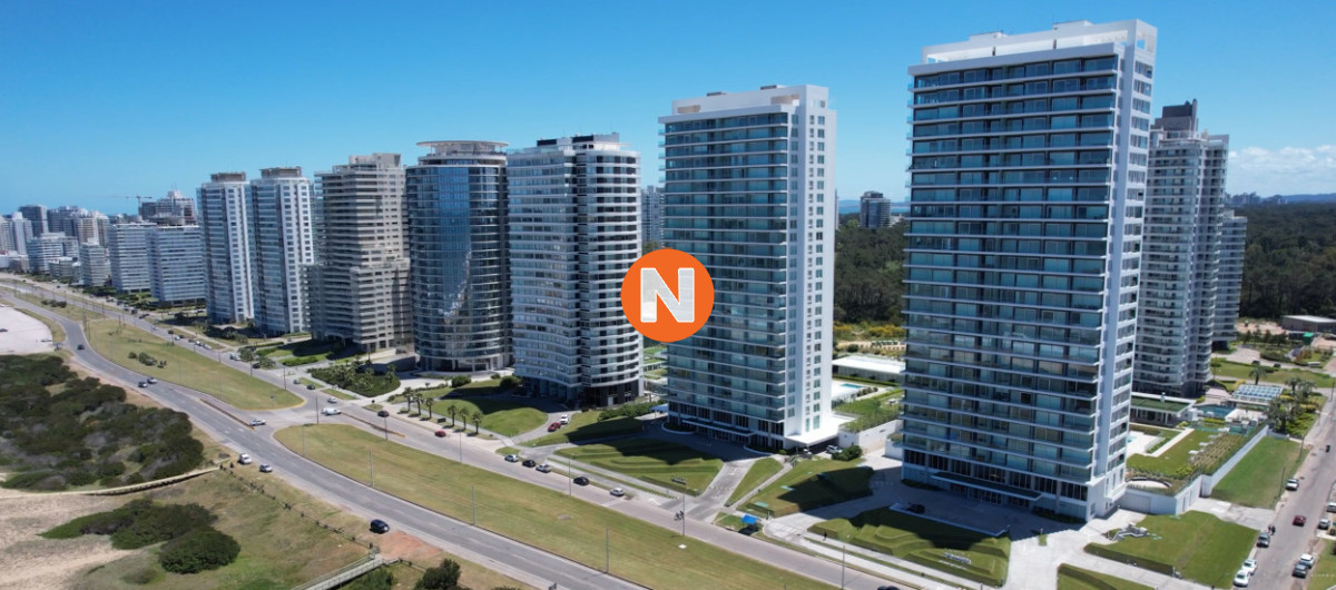 Apartamento Ref.225507 - Vende apartamento de 3 dormitorios con vista al mar en Brava, Punta del Este