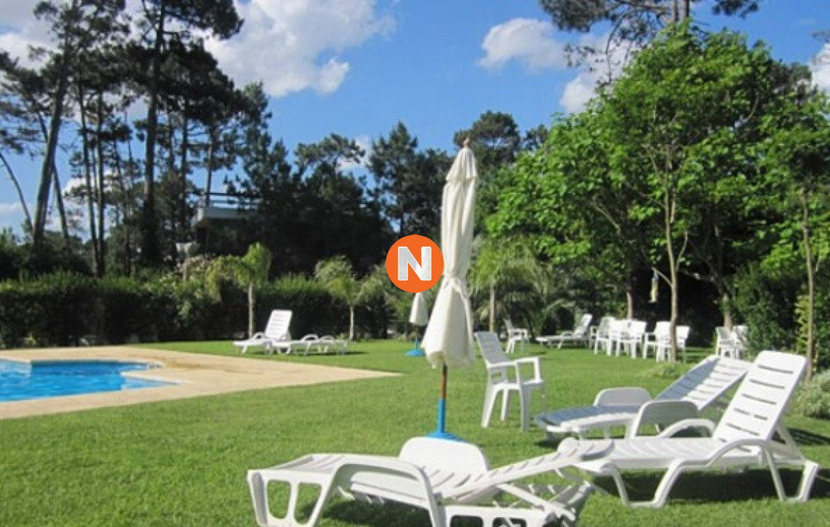 Apartamento Ref.224961 - Vende espectacular apartamento de 3 dormitorios en Punta del Este