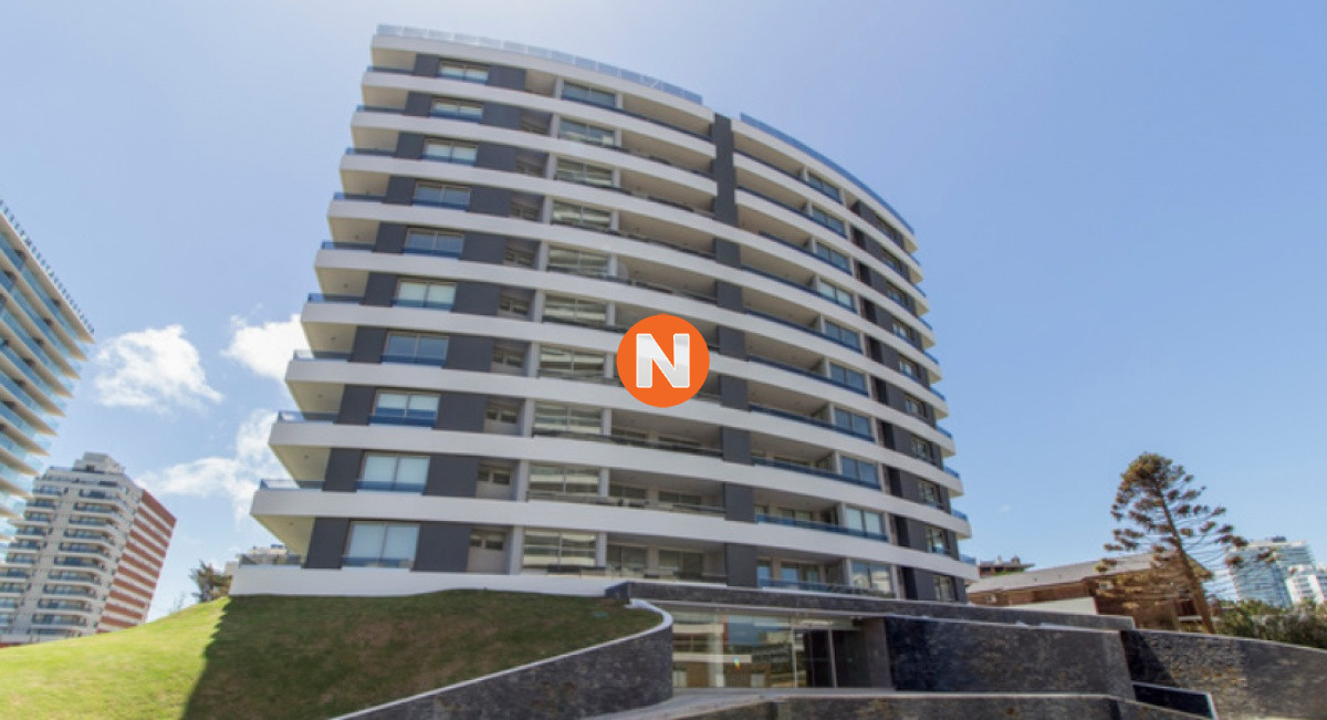 Apartamento Ref.222886 - Apartamento en venta en Torre esmeralda de 3 dormitorios , en Punta del Este