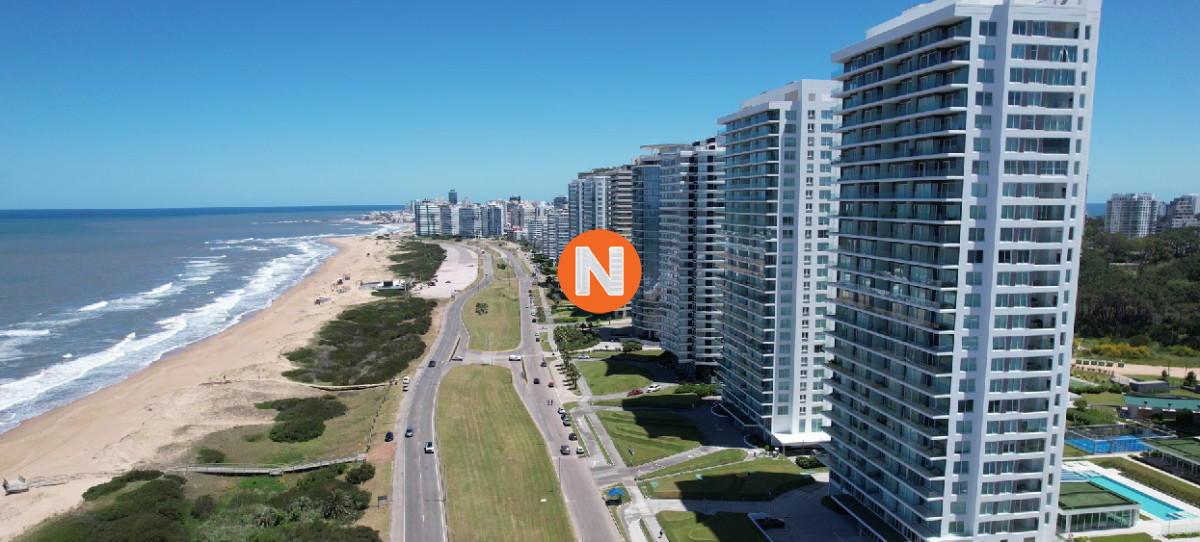 Apartamento Ref.225507 - Vende apartamento de 3 dormitorios con vista al mar en Brava, Punta del Este