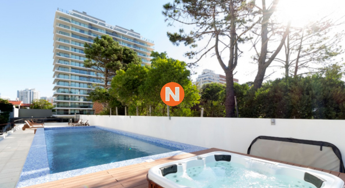 Apartamento Ref.222886 - Apartamento en venta en Torre esmeralda de 3 dormitorios , en Punta del Este