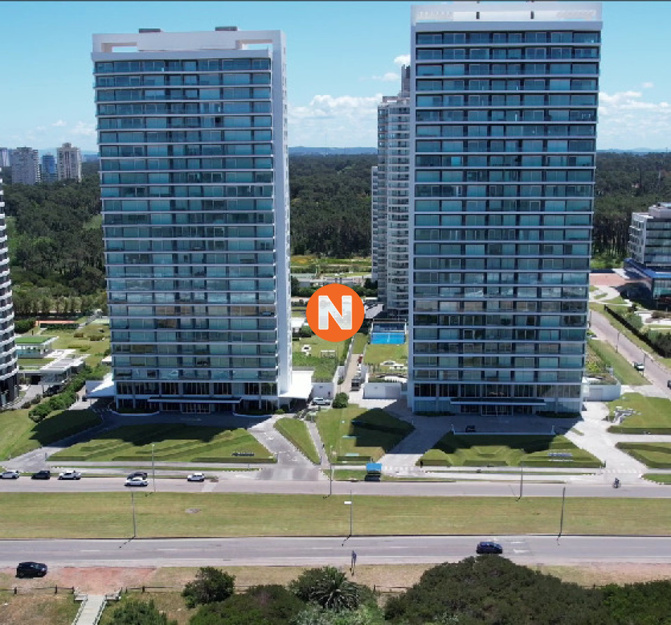 Apartamento Ref.225507 - Vende apartamento de 3 dormitorios con vista al mar en Brava, Punta del Este