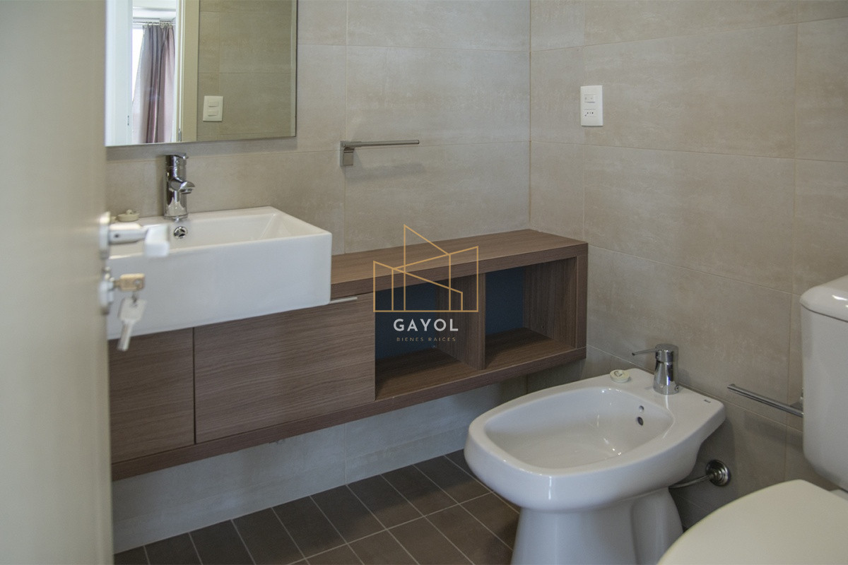 Apartamento ID.866 - Apartamento  de 2 dormitorio en Edificio Gala vista , Punta del este , Maldonado 
