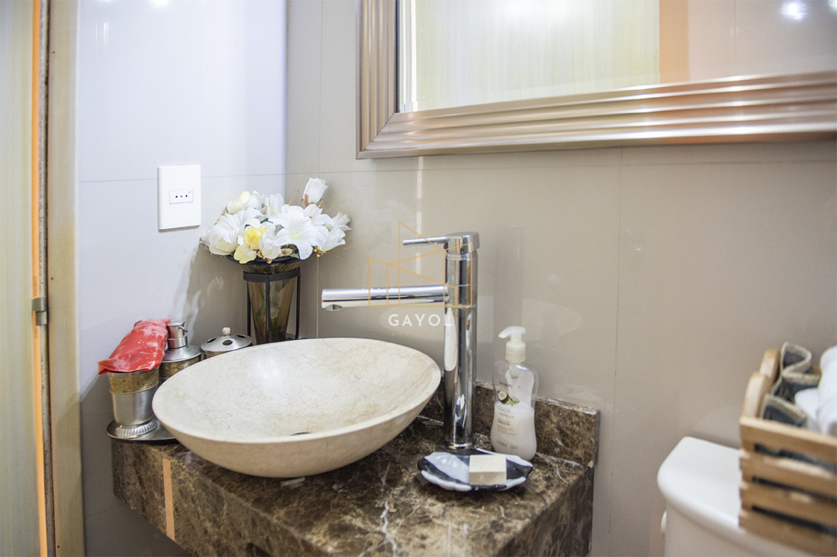 Apartamento ID.904 - Vende apartamento de 3 dormitorios en Mansa, Punta del Este.